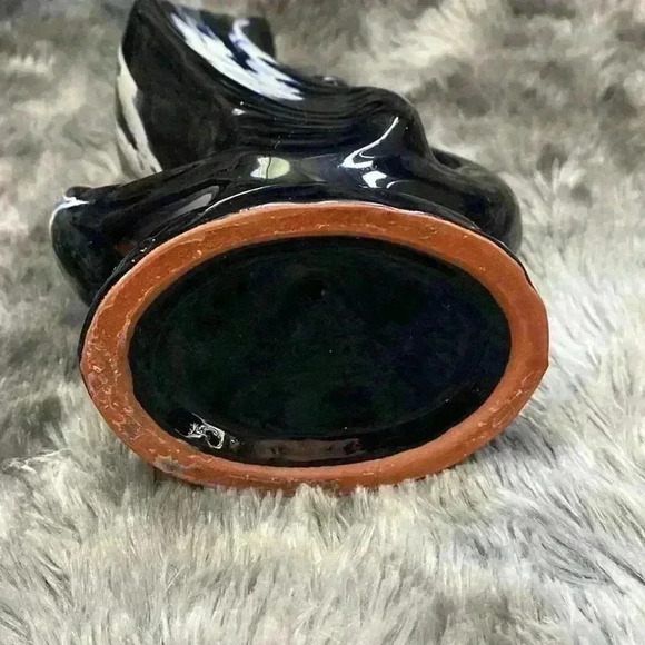 VTG BMP BLUE MOUNTAIN POTTERY
GLAZED BLUE AND WHITE SWAN
PLANTER - Picture 12 of 16